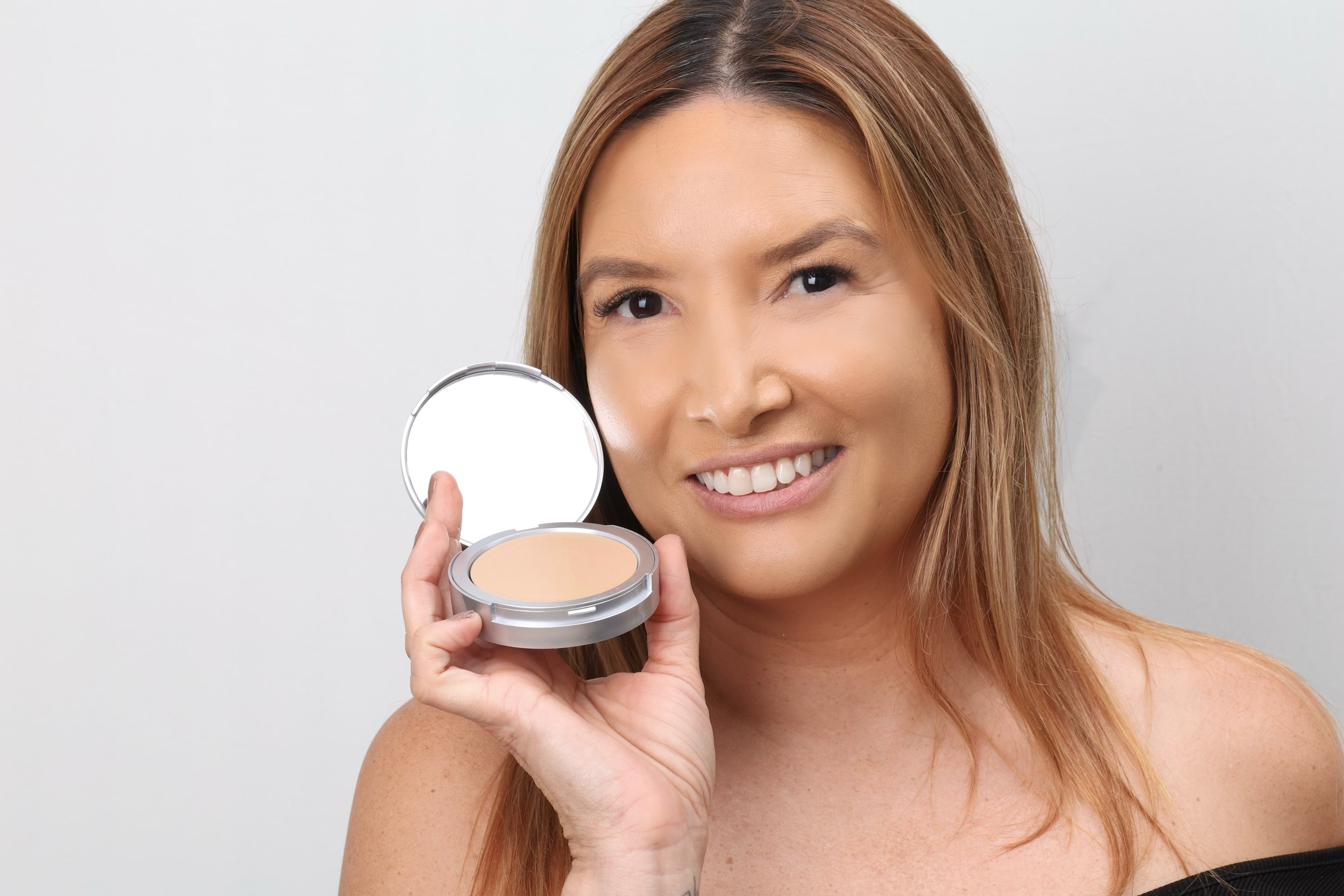 Velvet Perfector Cream to Powder Foundation